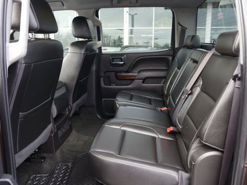 Used 2016 GMC Sierra 2500 SLT w/ Duramax Plus Package image 15