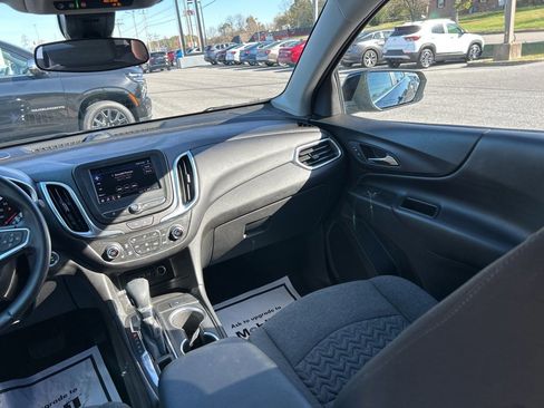 Used 2024 Chevrolet Equinox LT image 15