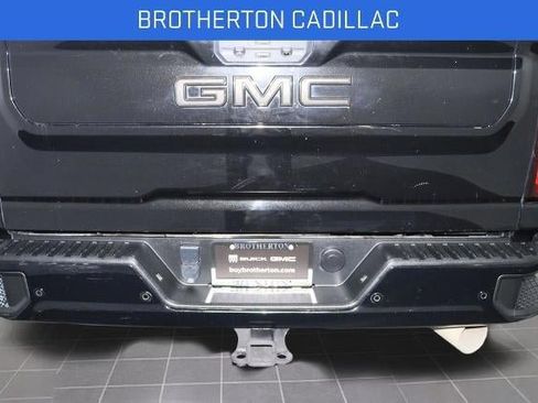 Certified 2022 GMC Sierra 2500 Denali w/ Denali Black Diamond Edition AWD/4WD image 18
