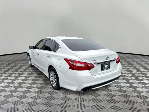 Used 2017 Nissan Altima 2.5 S w/ Power Driver Seat Package FWD image 7