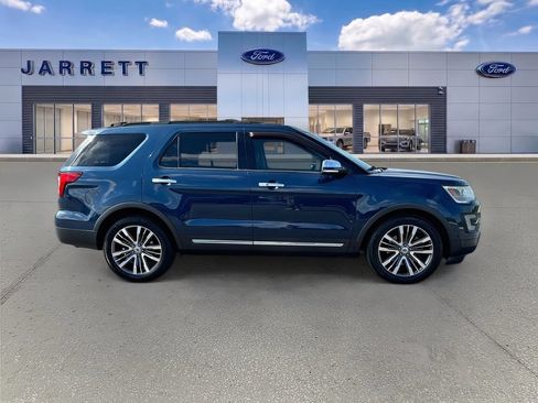 Used 2016 Ford Explorer Platinum AWD/4WD image 8