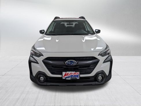 Used 2025 Subaru Outback Premium image 2