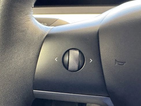 Used 2023 Tesla Model 3 Performance image 19