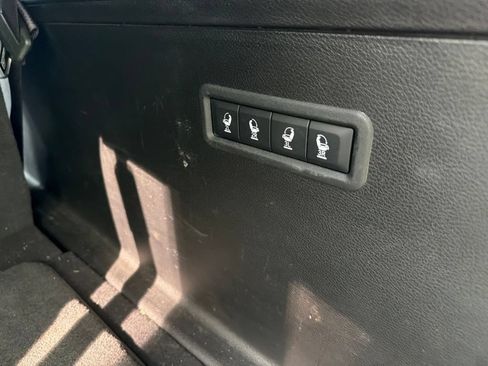 Certified 2022 Jeep Wagoneer Series III RWD image 11
