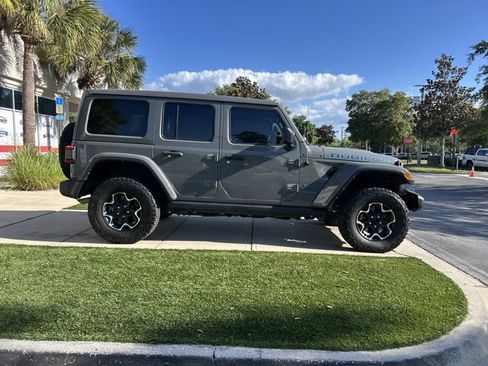 Used 2023 Jeep Wrangler Unlimited Rubicon 4xe w/ Cold Weather Group AWD/4WD image 3