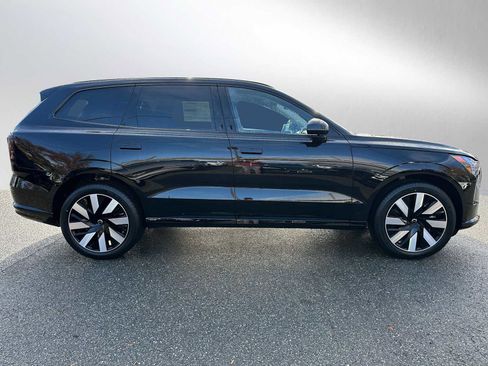 New 2025 Volvo EX90 Plus w/ Protection Package Premier image 2