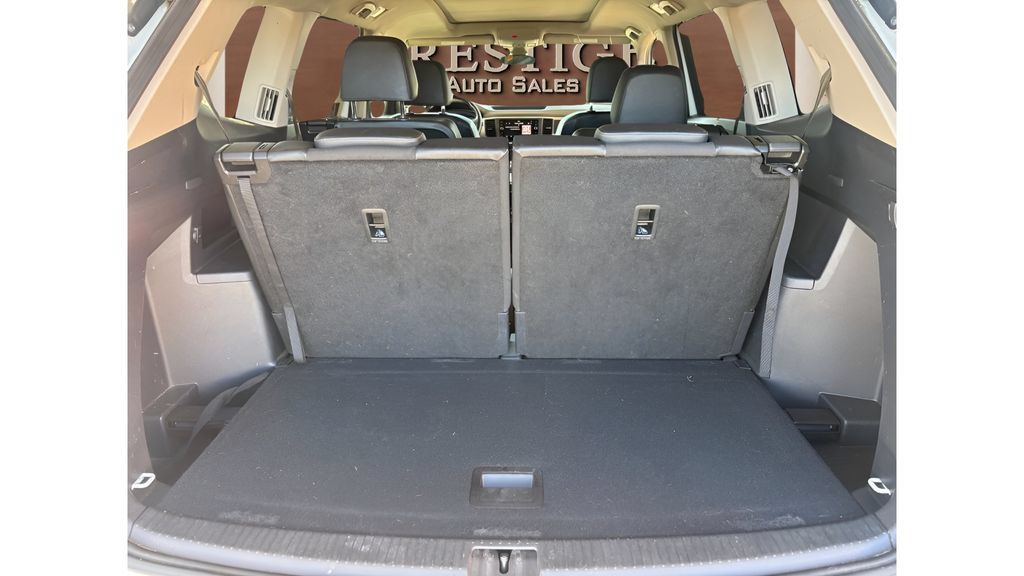 Used 2019 Volkswagen Atlas SE w/ Panoramic Sunroof Package FWD image 15