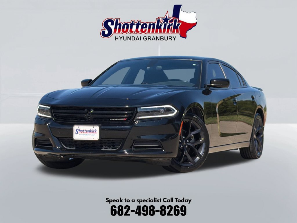 Used 2023 Dodge Charger SXT w/ Blacktop Package RWD image 1