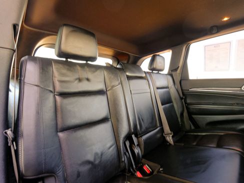 Used 2020 Jeep Grand Cherokee Limited image 22