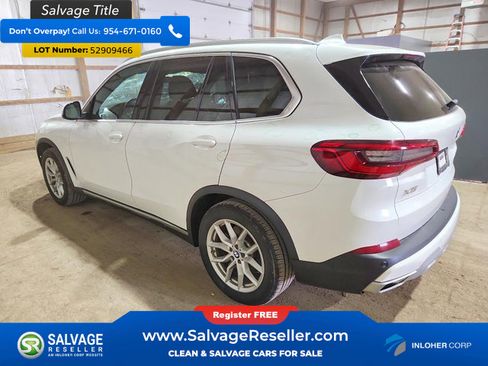 Used 2020 BMW X5 xDrive40i w/ Convenience Package AWD/4WD image 3