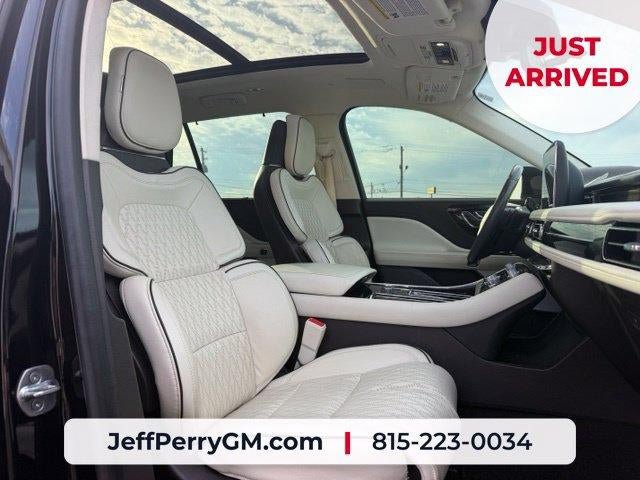 Used 2022 Lincoln Aviator Black Label Grand Touring AWD/4WD image 17