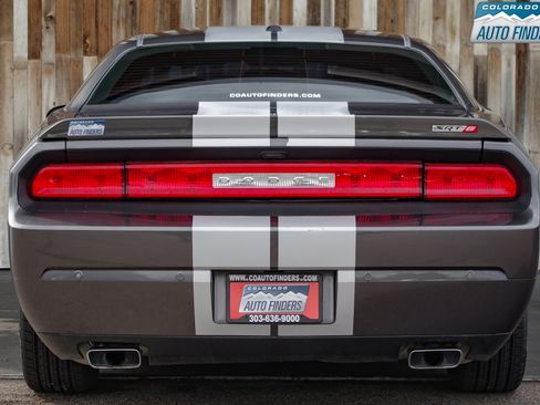 Used 2014 Dodge Challenger SRT8 w/ Harman/Kardon Audio Group image 5