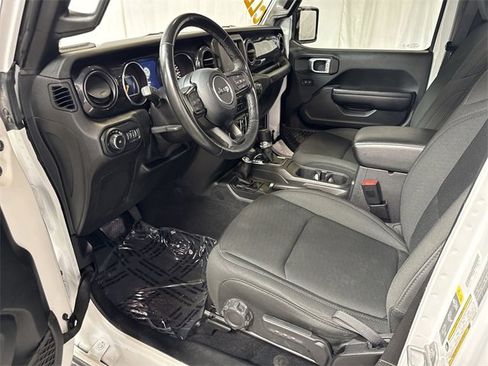 Used 2021 Jeep Wrangler Unlimited Sport image 11