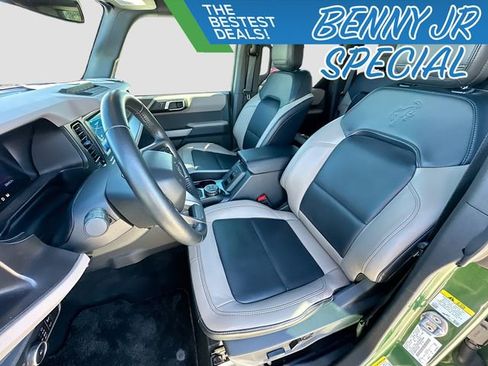 Used 2023 Ford Bronco Wildtrak image 19