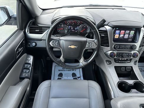 Certified 2019 Chevrolet Suburban LT RWD image 13