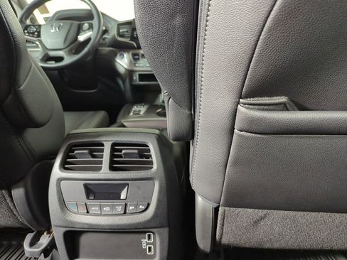 Certified 2022 Honda Pilot Special Edition image 31