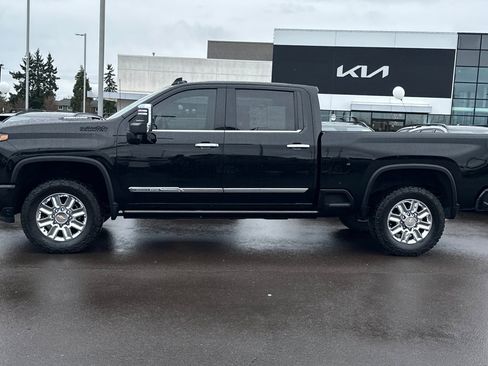 Used 2024 Chevrolet Silverado 2500 High Country w/ High Country Premium Package image 7