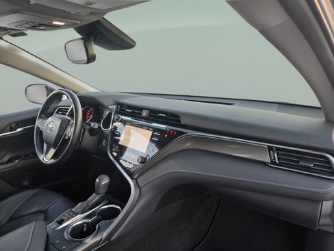 Used 2019 Toyota Camry XSE FWD image 24
