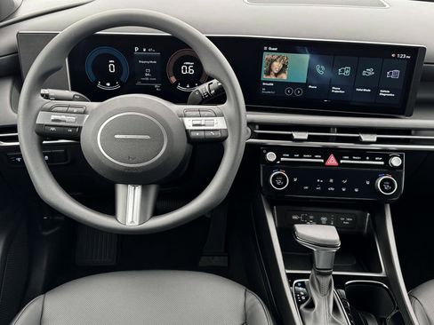 New 2025 Hyundai Santa Cruz SEL image 17