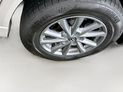 Used 2025 MAZDA CX-5 AWD 2.5 S w/ Select Package image 11