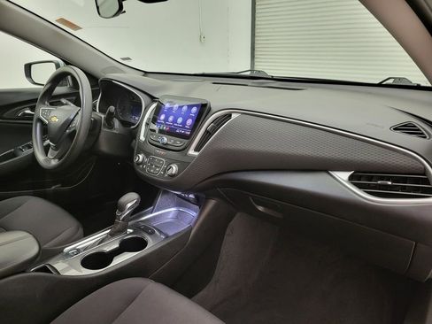 Used 2025 Chevrolet Malibu LT image 34