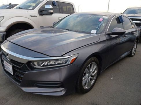 Used 2018 Honda Accord LX image 17