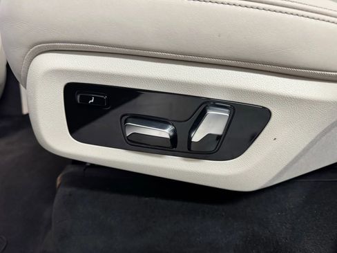 Used 2019 BMW X7 xDrive40i w/ Premium Package image 24