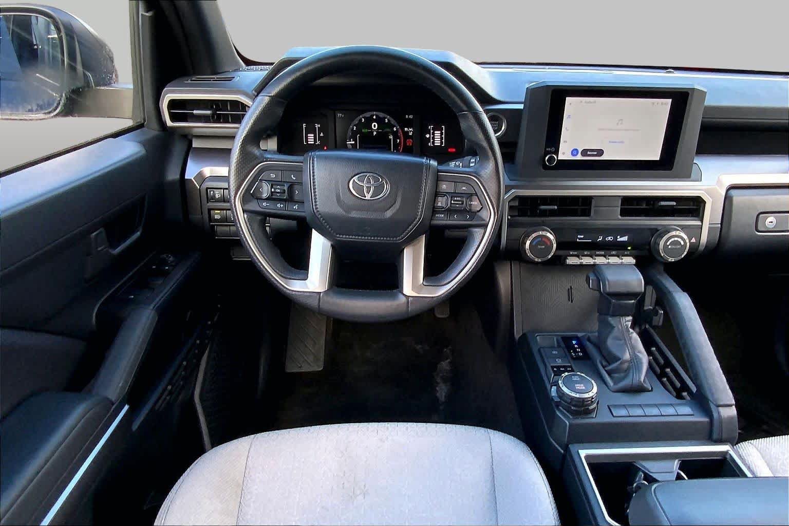 Used 2025 Toyota 4Runner SR5 AWD/4WD image 6