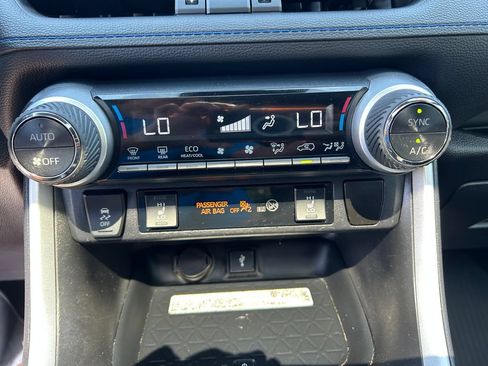 Certified 2021 Toyota RAV4 XSE AWD/4WD image 32