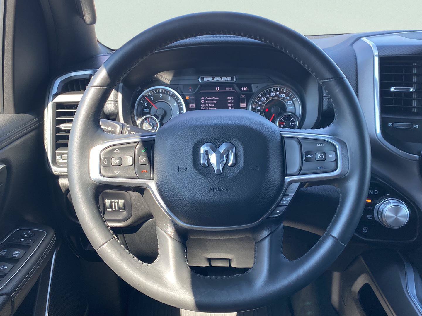 Used 2023 RAM 1500 Laramie AWD/4WD image 18