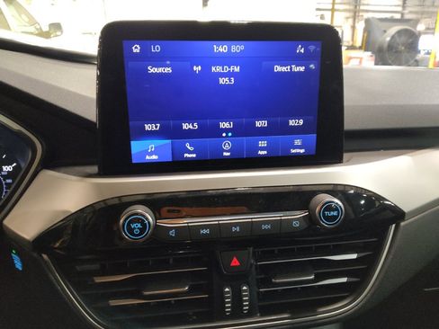 Used 2020 Ford Escape SEL FWD image 25