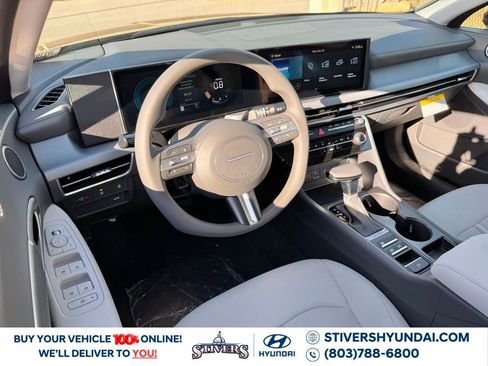 New 2026 Hyundai Sonata SE FWD image 3