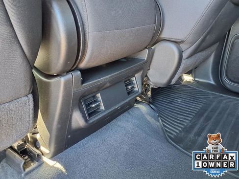 Used 2023 Chevrolet Silverado 1500 Custom AWD/4WD image 14