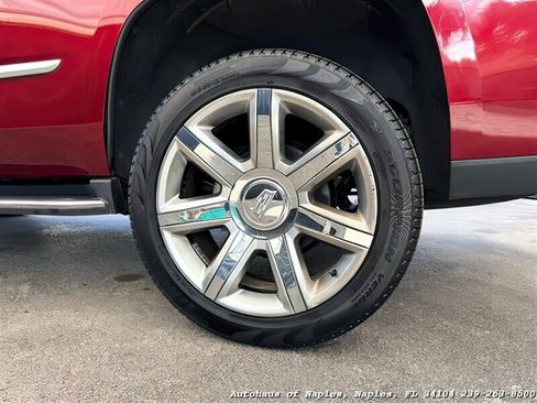 Used 2019 Cadillac Escalade Luxury image 12