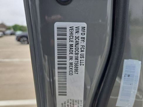 Used 2021 Jeep Compass Limited w/ Sun and Sound Group AWD/4WD image 36