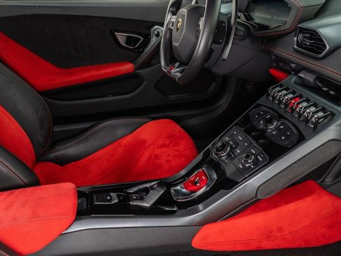 Used 2015 Lamborghini Huracan LP 610-4 image 40