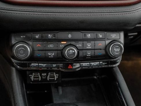 Used 2022 Dodge Durango Citadel image 36