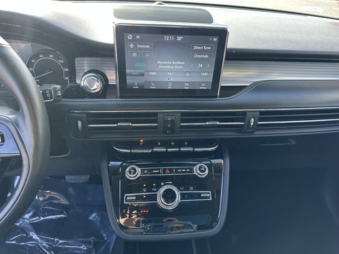 Used 2022 Lincoln Corsair AWD w/ Premium Package image 14