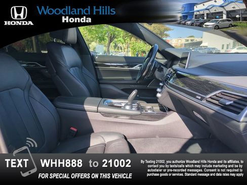 Used 2022 BMW 740i w/ M Sport Package RWD image 25
