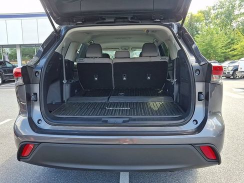Used 2021 Toyota Highlander L AWD/4WD image 43