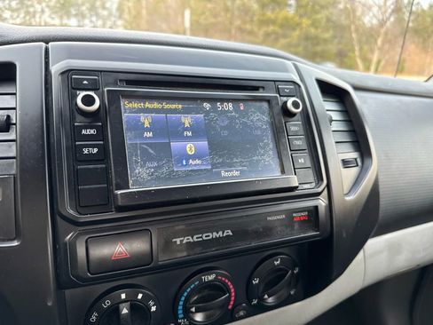 Used 2015 Toyota Tacoma 2WD Access Cab image 29