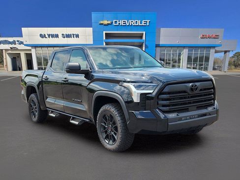 Used 2023 Toyota Tundra SR5 AWD/4WD image 3