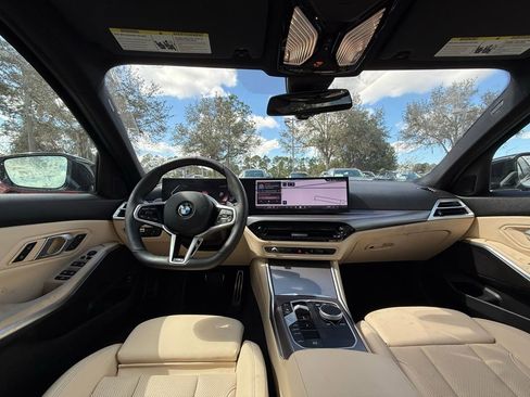 Used 2025 BMW 330i xDrive Sedan w/ M Sport Package image 19