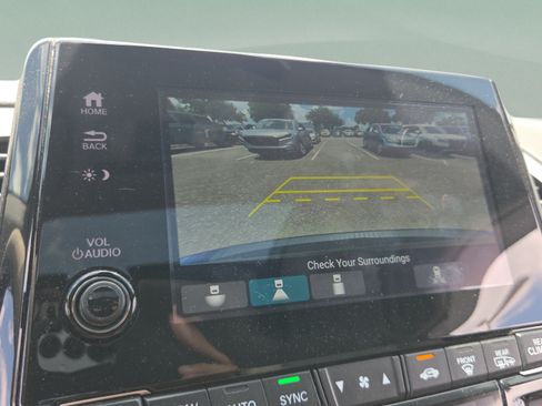 Used 2023 Honda Odyssey Touring image 24