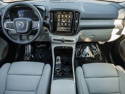 New 2026 Volvo XC40 B5 Plus w/ Protection Package Premier image 20