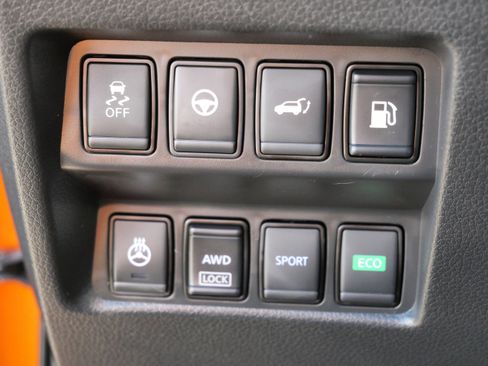 Used 2020 Nissan Rogue SL w/ Premium Package image 21