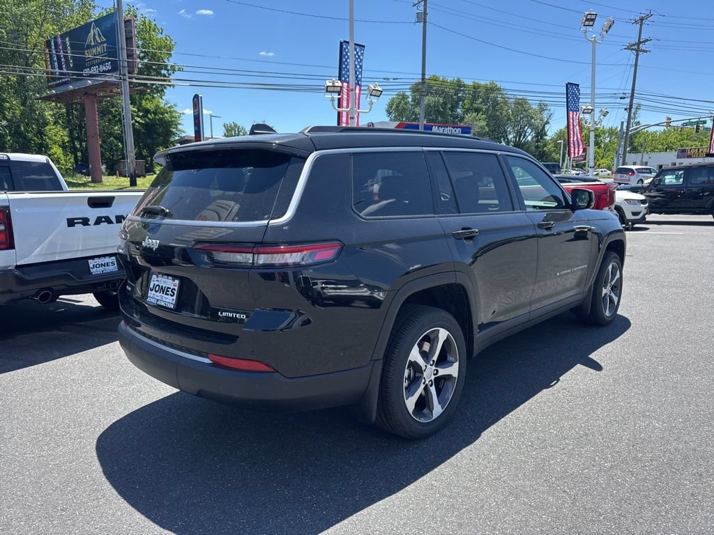 New 2026 Jeep Grand Cherokee L Limited w/ MOPAR Finishing Package AWD/4WD image 5
