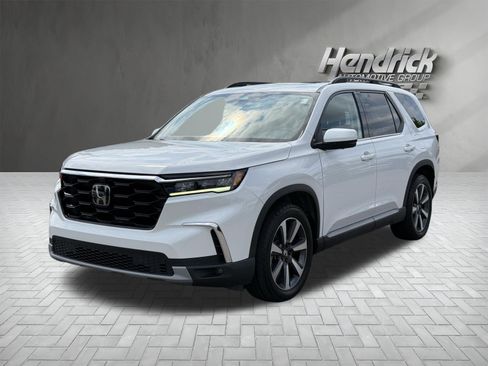 Used 2023 Honda Pilot Elite image 5