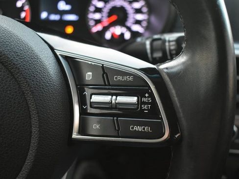 Used 2020 Kia Optima SE image 19