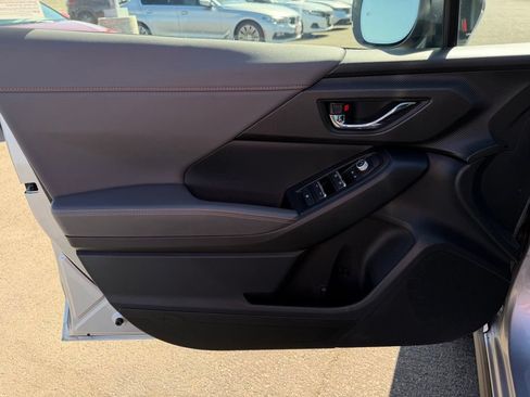 Used 2024 Subaru Crosstrek 2.5i Limited w/ Crosstrek Mirror Package AWD/4WD image 19